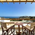 فندق Agnadi Syros Beachfront &