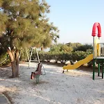 Agnadi Syros Beachfront & فندق 3*