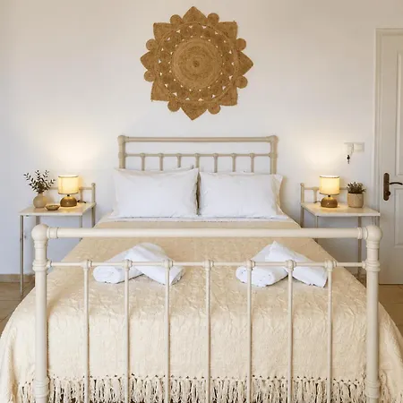 Agnadi Syros Beachfront &
