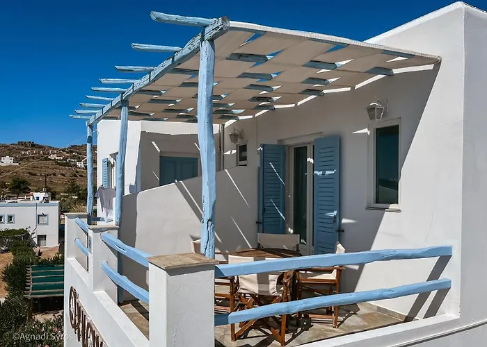 فندق Agnadi Syros Beachfront & 3*