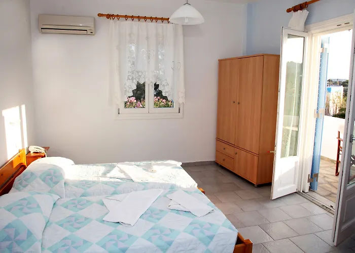 فندق Agnadi Syros Beachfront & Mégas Yialós-Nítes