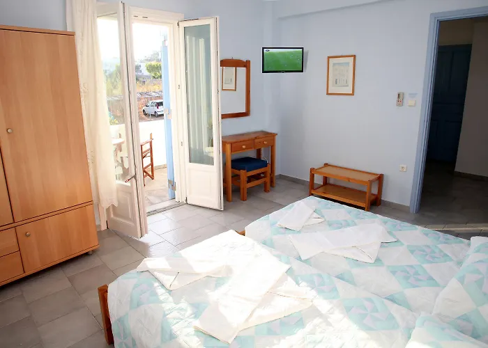 فندق Agnadi Syros Beachfront & Mégas Yialós-Nítes