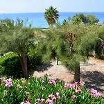 Agnadi Syros Beachfront Studios & Rooms 3*