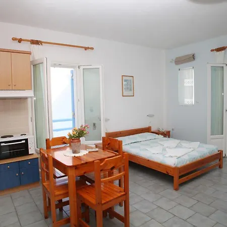Agnadi Syros Beachfront Studios & Rooms 3*
