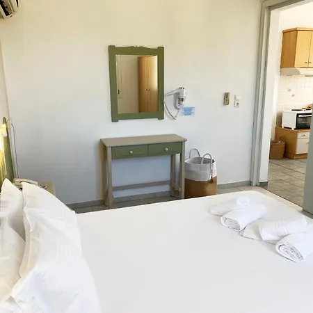 Agnadi Syros Beachfront Studios & Rooms Hotel