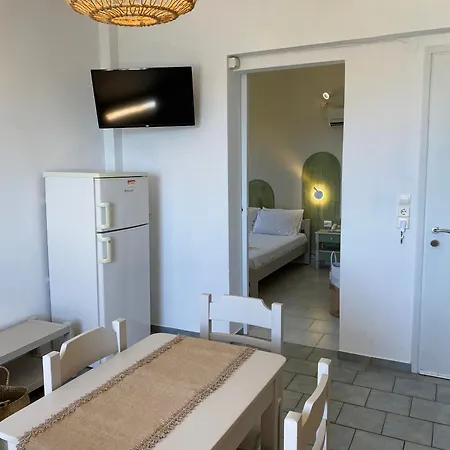 Agnadi Syros Beachfront Studios & Rooms 3*