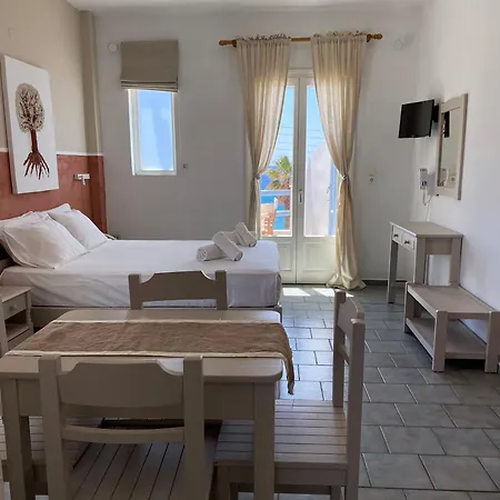 Agnadi Syros Beachfront Studios & Rooms 3*