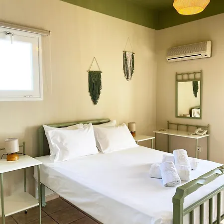 Agnadi Syros Beachfront &