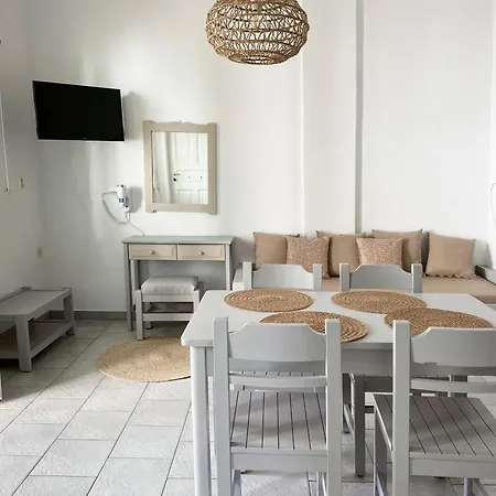 Hotel Agnadi Syros Beachfront Studios & Rooms Megas Gialos - Nites