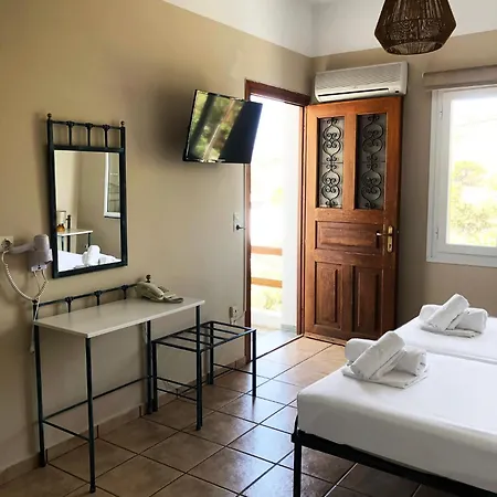 Agnadi Syros Beachfront Studios & Rooms 3*