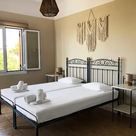 Agnadi Syros Beachfront Studios & Rooms Hotel
