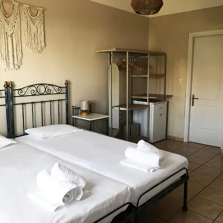 Agnadi Syros Beachfront Studios & Rooms Hotel