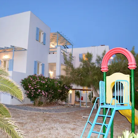 Agnadi Syros Beachfront & 3*