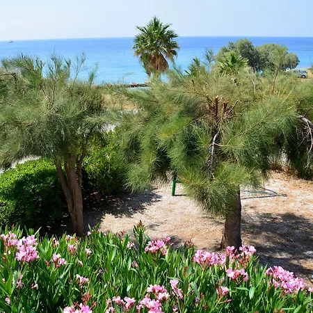 Agnadi Syros Beachfront & 3*