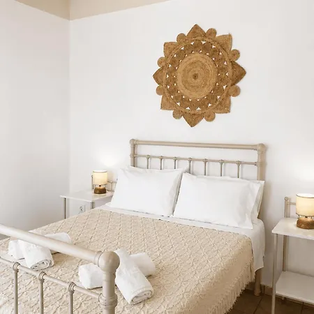 Agnadi Syros Beachfront & Hotel