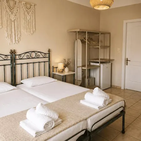 Agnadi Syros Beachfront &