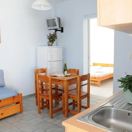 Hotel Agnadi Syros Beachfront Studios & Rooms Megas Gialos - Nites