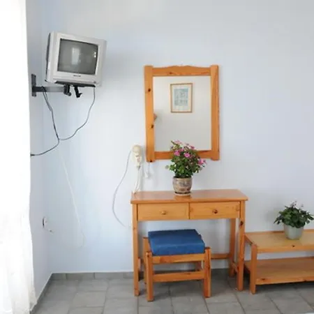 Agnadi Syros Beachfront Studios & Rooms 3*