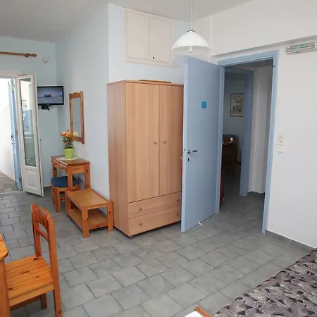 Agnadi Syros Beachfront Studios & Rooms 3*
