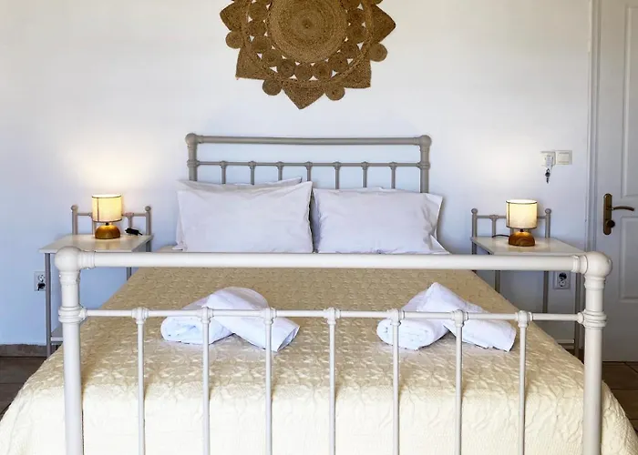 Agnadi Syros Beachfront & Hotel