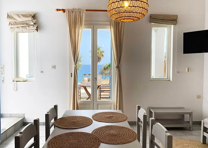 Agnadi Syros Beachfront & 3* Mégas Yialós-Nítes