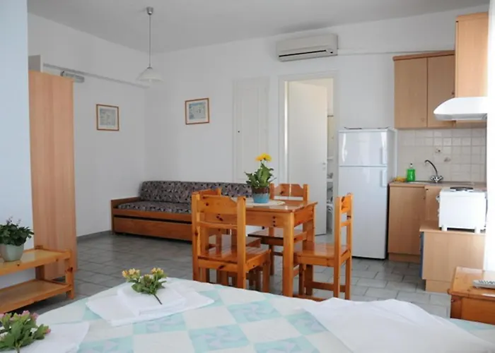 Agnadi Syros Beachfront & Hotel Mégas Yialós-Nítes